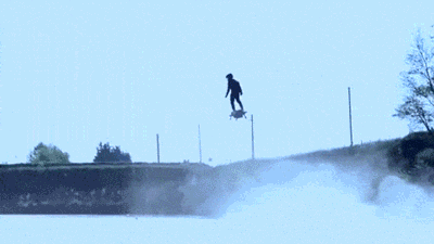 在光速進步中的科技水平進行對傳統(tǒng)理念的顛覆革命下，碳纖維將會像&ldquo;老前輩&rdquo;鋼鐵一樣得到廣泛的應用，走入千千萬萬平民百姓的家