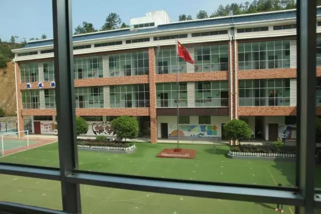 延綿大愛五百公里,廣東博皓實(shí)鷹隊(duì)情牽江西上猶縣特殊教育學(xué)校-2