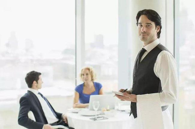 要做到優(yōu)質(zhì)的服務(wù),得先自己心里有服務(wù)意識(shí)