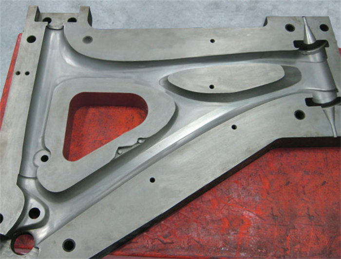 告別撬動(dòng)刮擦與重復(fù)涂覆!Stoner G471碳纖維脫模劑讓零件“自行脫落”,效率提升超10倍