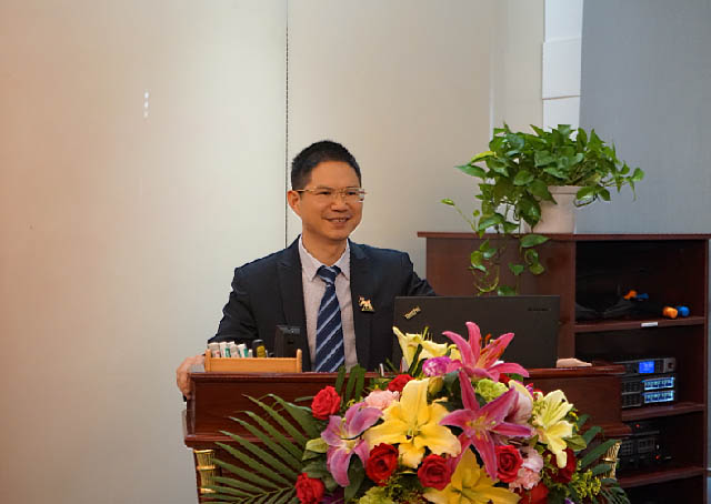 在此次季度會上，我們敬愛的賴董的一番主題為&ldquo;接地氣，干實(shí)事，求蛻變&rdquo;的演講鏗鏘有力振奮人心